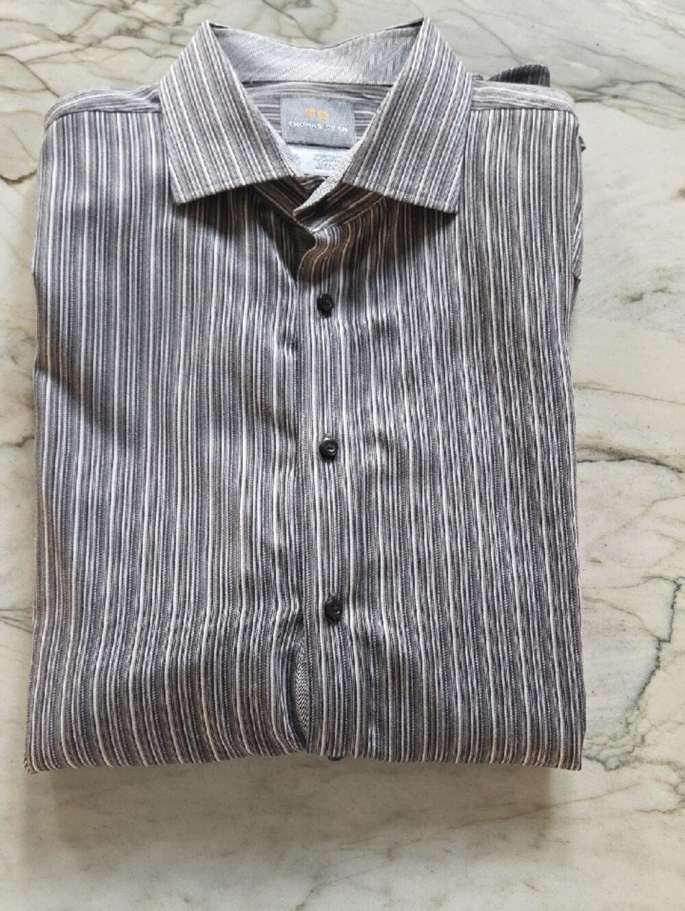 Thomas Dean Men's Gray and White Striped Casual Button-Down Shirt